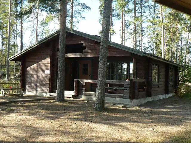 Mökki Kukasjärvi ulkoa