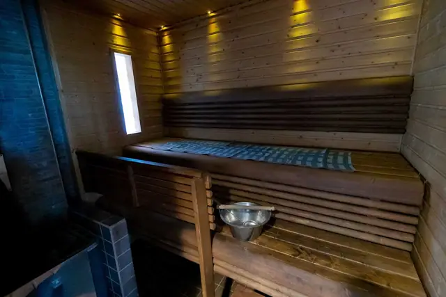 Villa Kukasjärven puulämmitteinen sauna